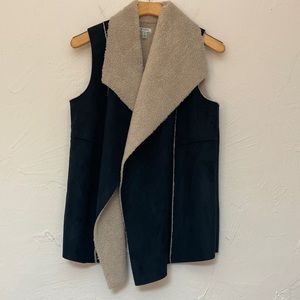 Susina Sleeveless Vest Cotton Trim Size M